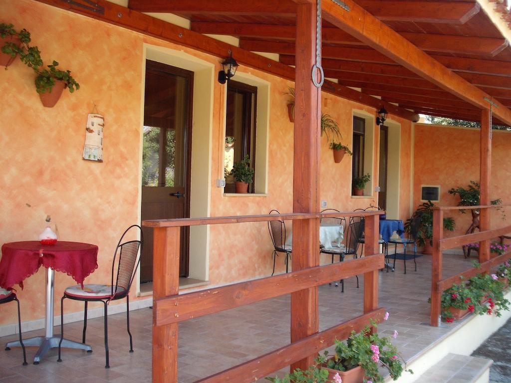 Domu De Palla- Iun-E5167 Bauladu Habitación foto